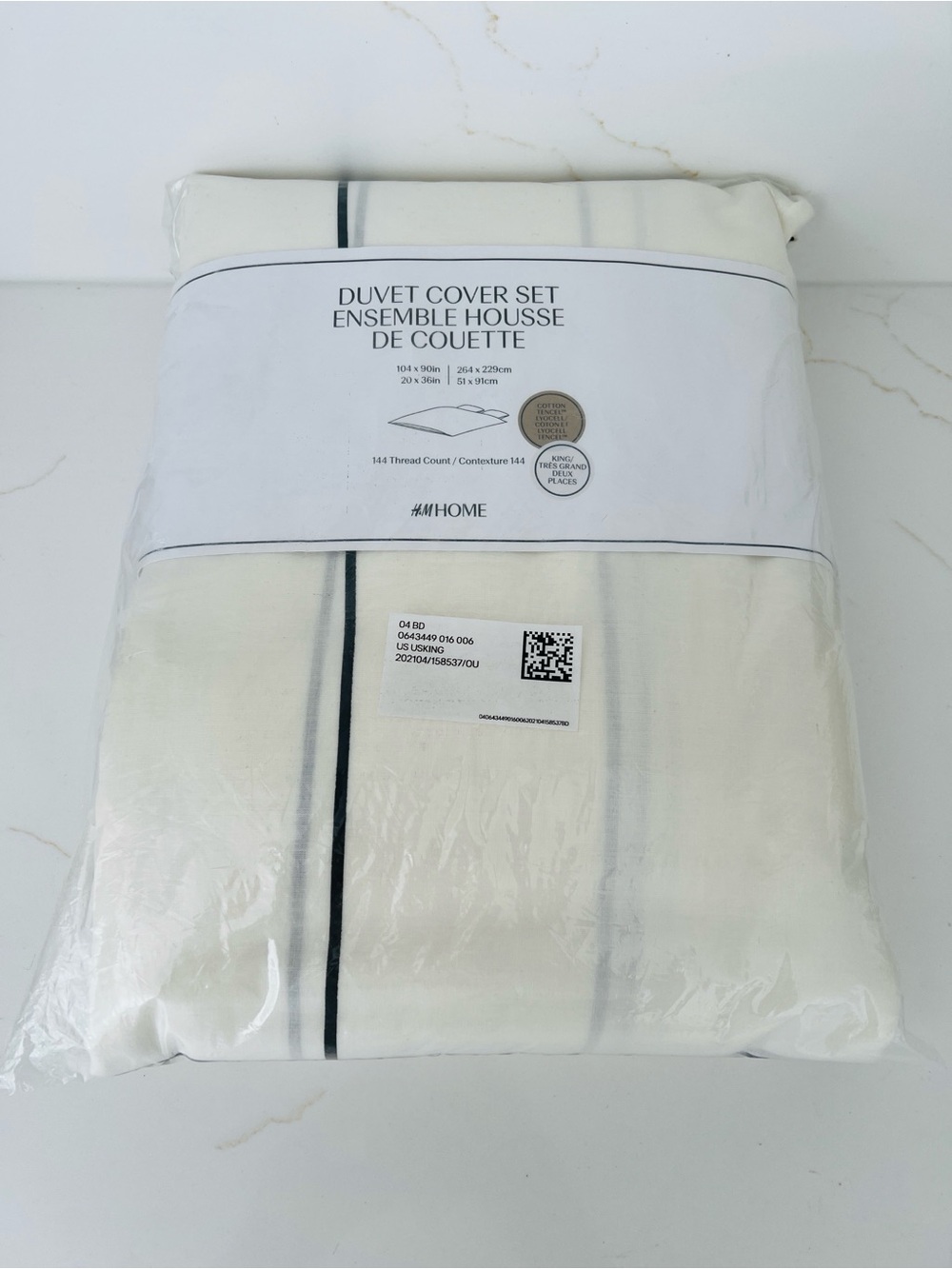 NWT H&M Off White Duvet Cover Set with Black Pattern